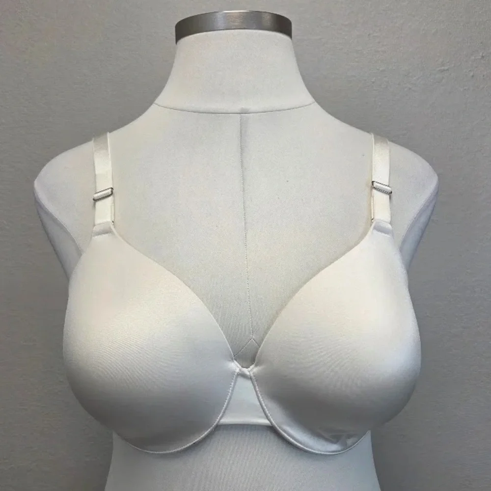 Soma Cream Smoothing Bra - Size 38DDD